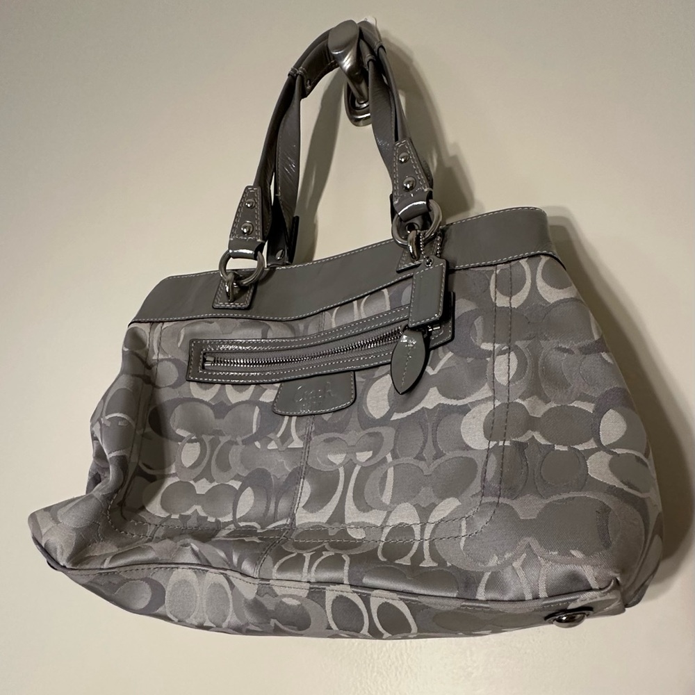 COACH SHOULDER BAG F15122  lavender interior